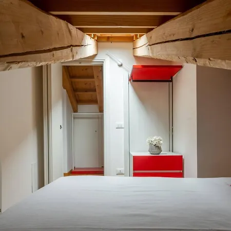 Biennale Palace R&r Apartment Venice