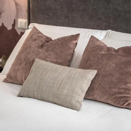 Biennale Palace R&r Daire *