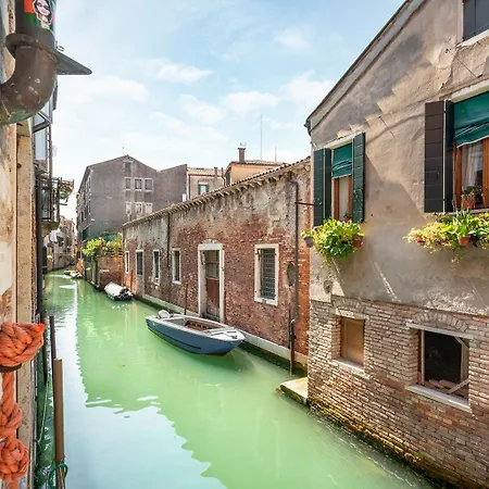 Biennale Palace R&r Daire