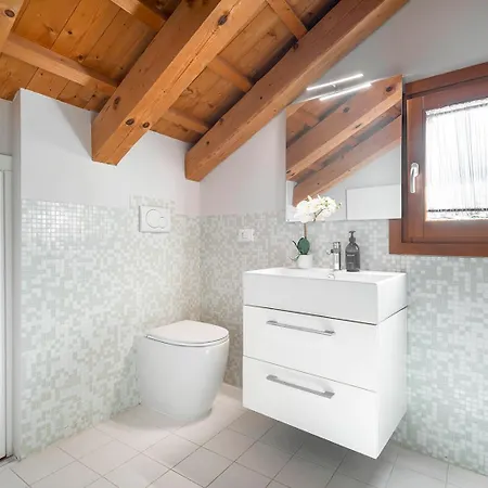 Biennale Palace R&r *