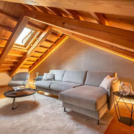 Biennale Palace R&r *